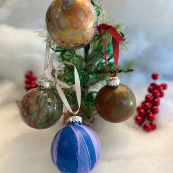 Unique Hand Painted & Sealed Christmas ornaments, plastic SET of 4 - Picture 1 of 2